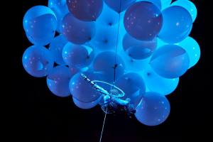 Acróbatas con globo